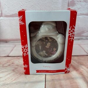 Carlton/American Greetings 2016 Family Porcelain Photo Frame Snowman Ornament